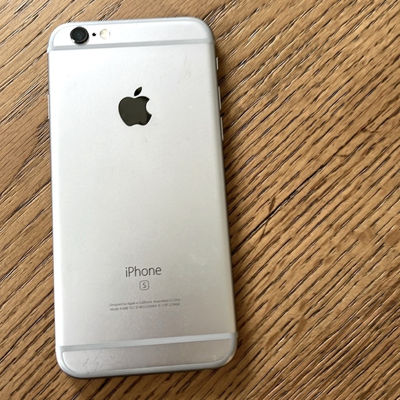 スマートフォン本体 iPhone 6s Silver 32 GB Y!mobile iPhone 6s Silver 32 GB